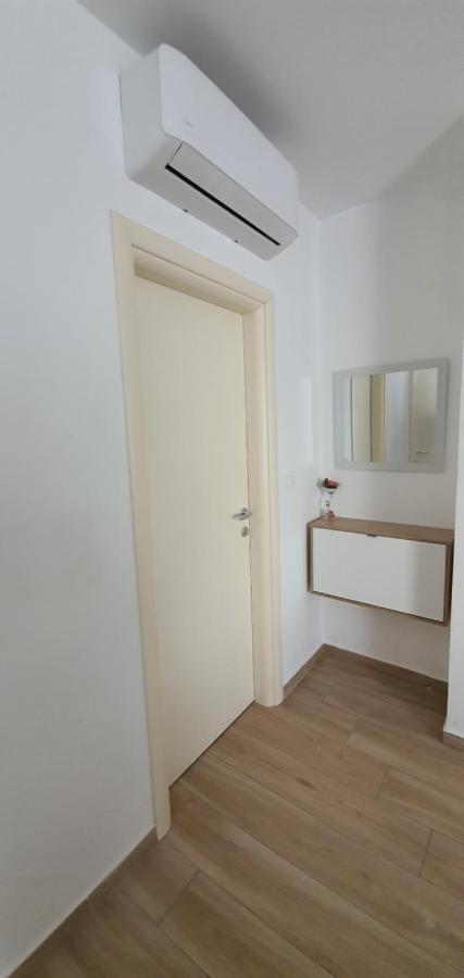 Apartment Sunrise With Private Parking Pula Exterior foto