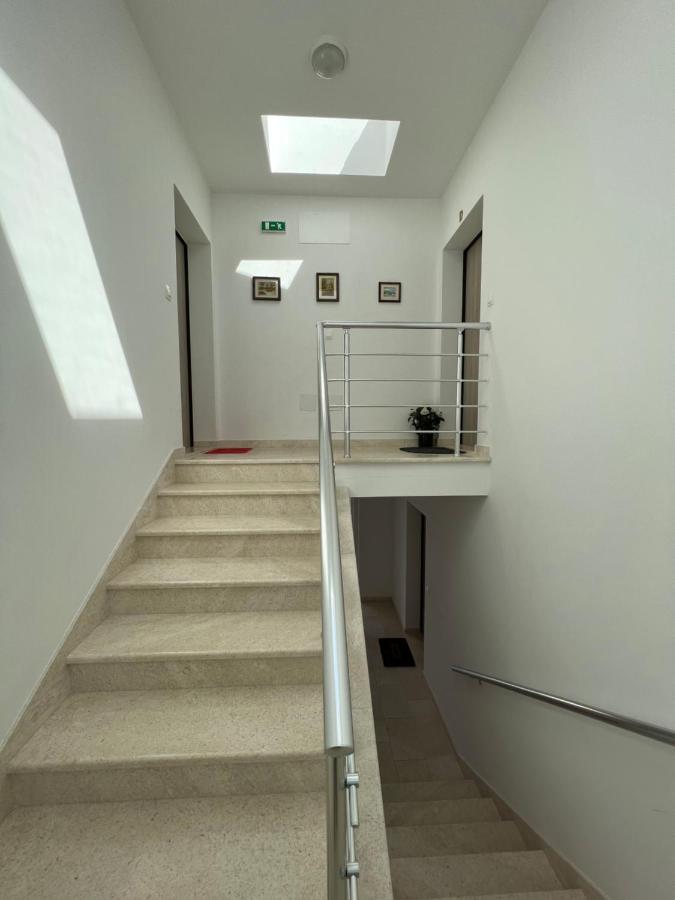 Apartment Sunrise With Private Parking Pula Exterior foto